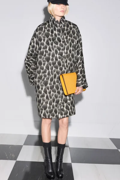 Look 24